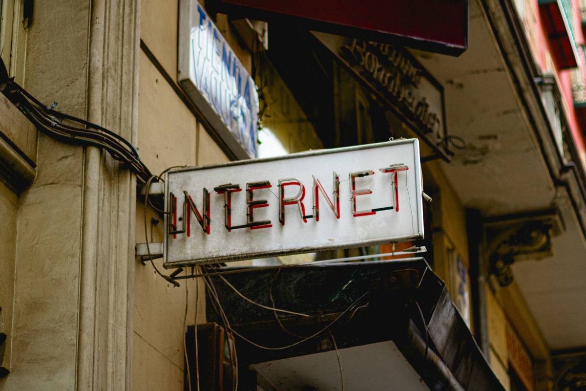 Outage Notifications: Why Your Credit Card’s Telecom Insurance Isn’t Telling You the Whole Truth
